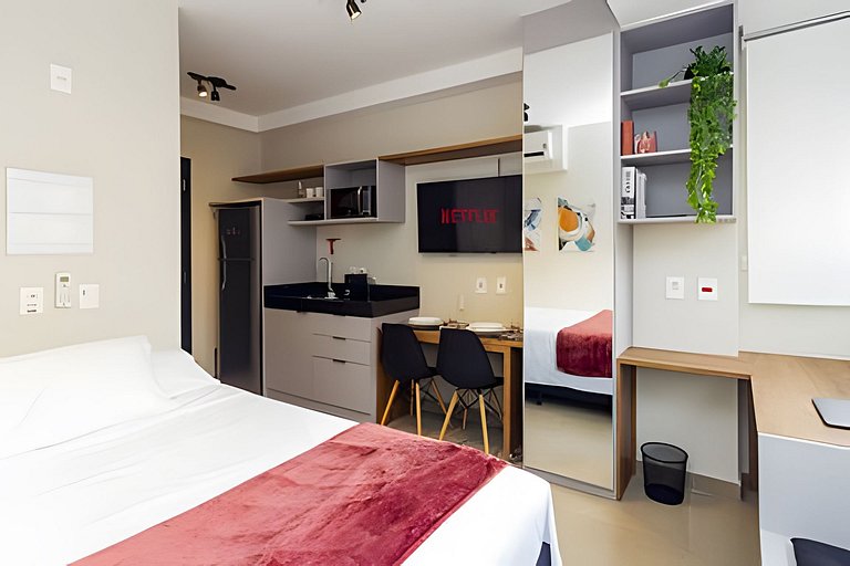 Studio metrô Oscar Freire + Piscina c/ garagem