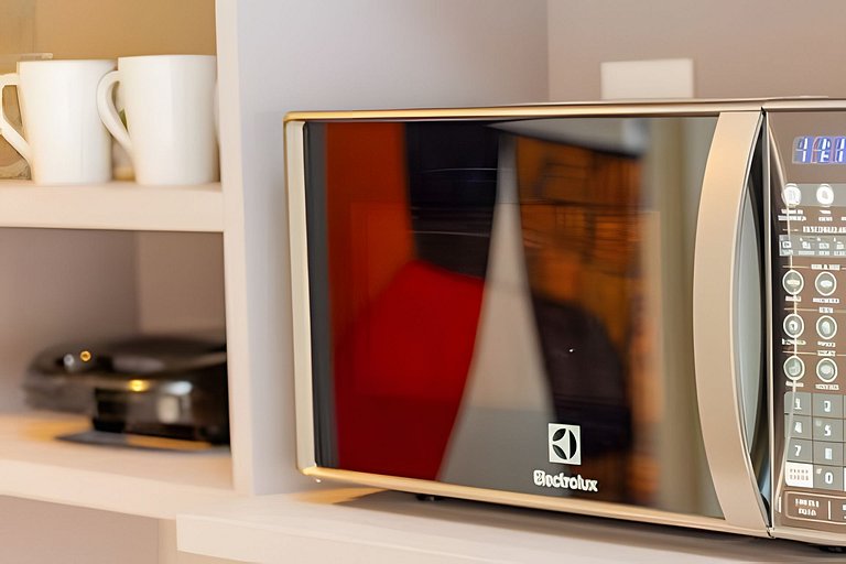 Studio metrô Oscar Freire + Piscina c/ garagem