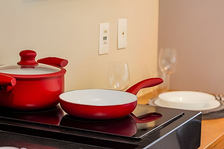 Studio metrô Oscar Freire + Piscina c/ garagem