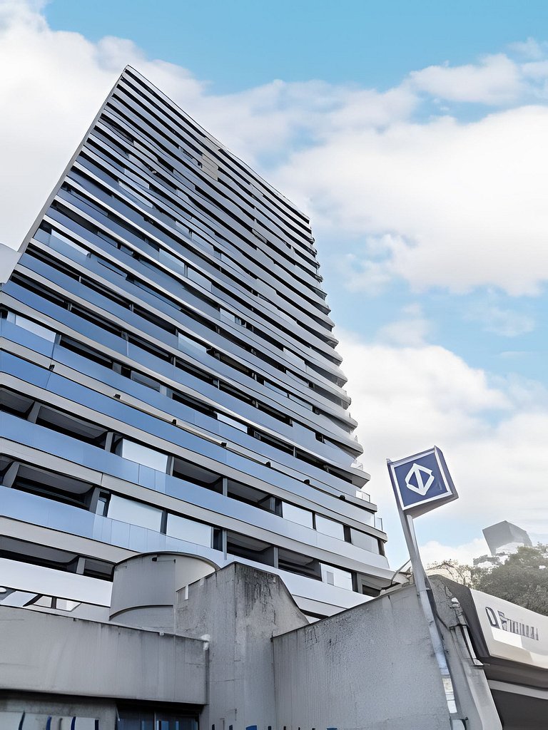 Av.Paulista | Calçada Metrô | Academia + Piscina