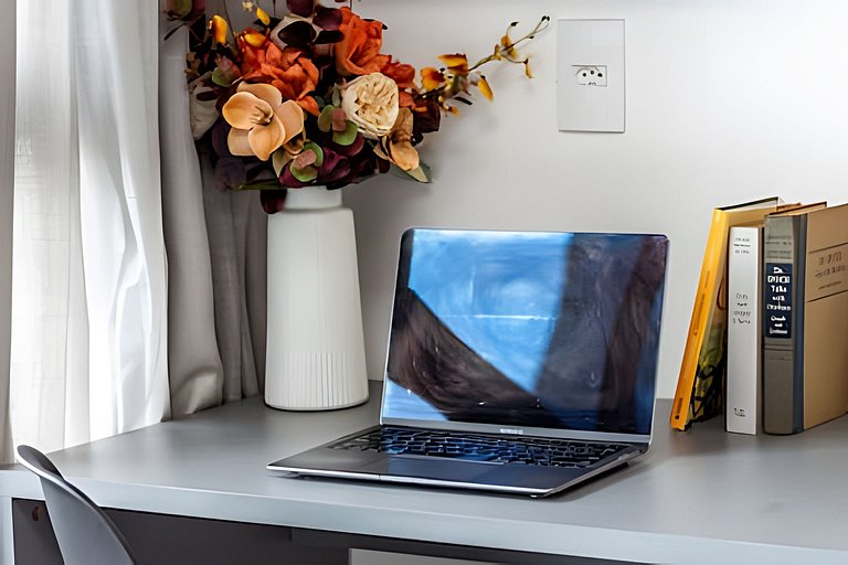 Av.Paulista | Calçada Metrô | Academia + Piscina