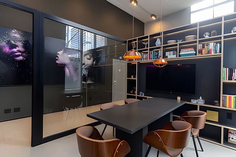 Itaim Bibi I  Cama e sofá-cama com AC + Escritório