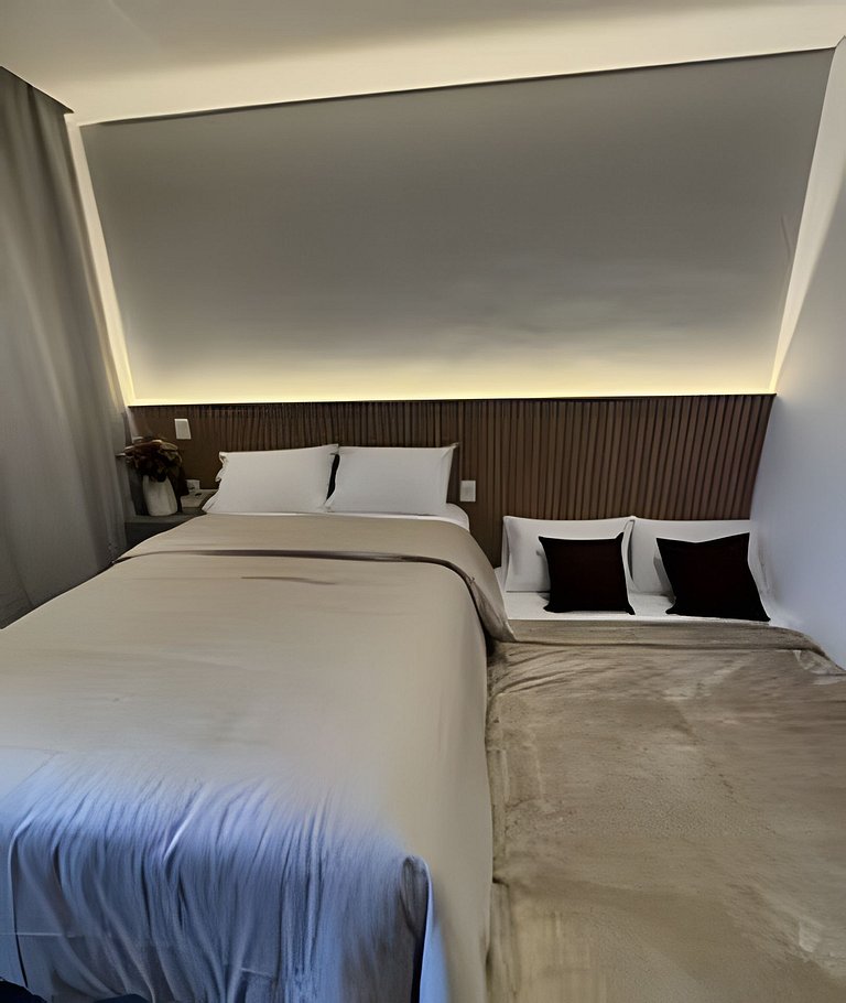 Itaim Bibi I  Cama e sofá-cama com AC + Escritório