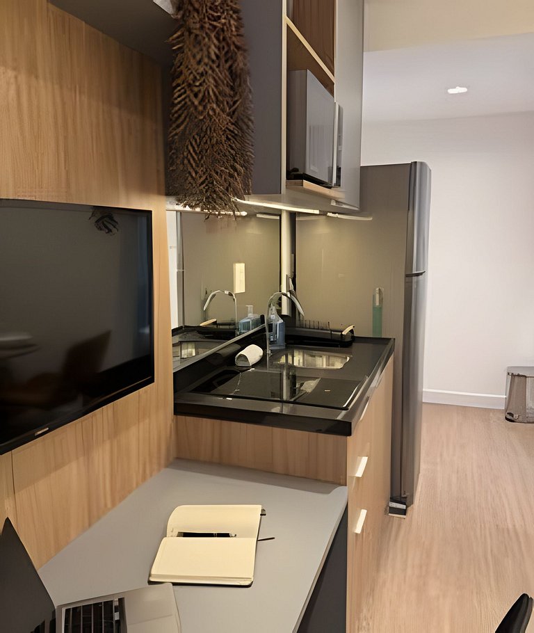 Itaim Bibi I  Cama e sofá-cama com AC + Escritório