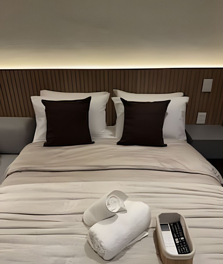 Itaim Bibi I  Cama e sofá-cama com AC + Escritório