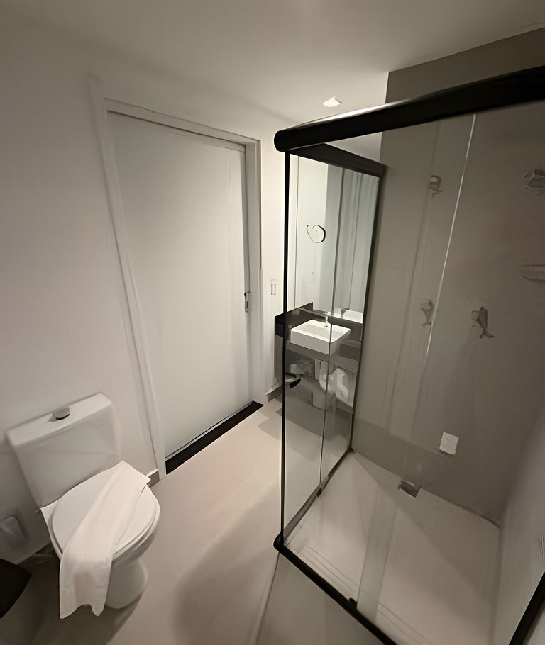 Oscar Freire | 5min metrô | AC + Academia + 300mb