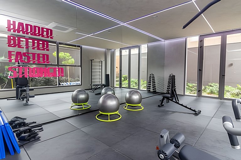 Moema 5 min Ibirapuera + metro Eucaliptos