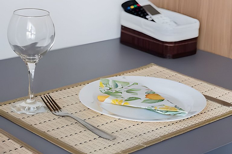 Av. Paulista I Metrô Paraiso + Piscina + Garagem