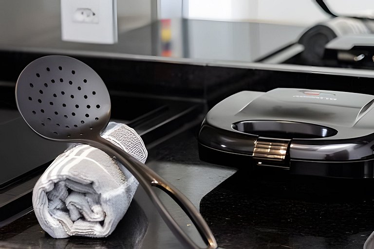 Av. Paulista I Metrô Paraiso + Piscina + Garagem