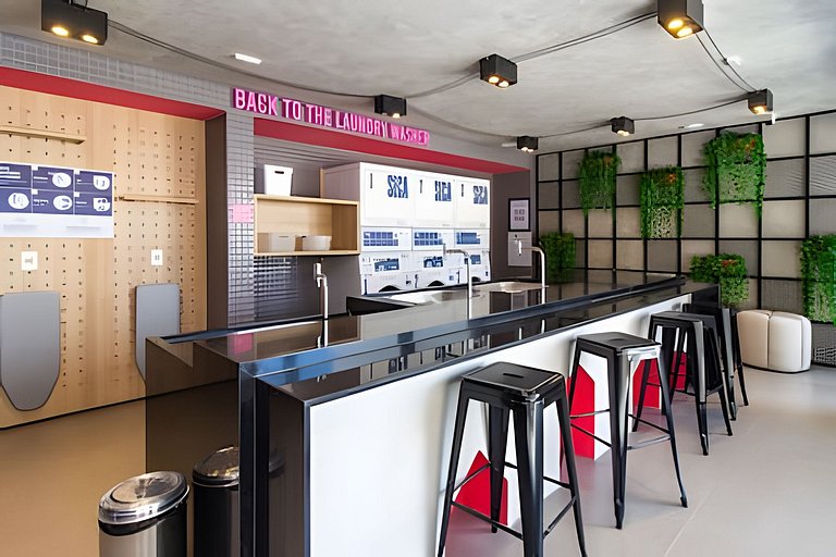 Vila Olimpia I Sofá Cama/ AC + Academia